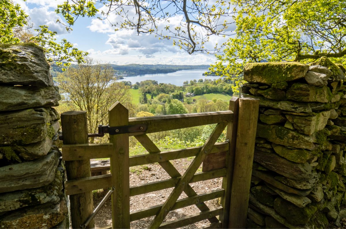 Eltermere Inn Plan your stay at The Eltermere Inn, Lake District near Grasmere and ...