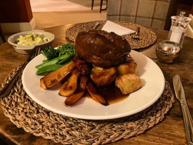 Tables available for Sunday Roast tomorrow! 
Lunch or Dinner

To book please call 01539437207 or email info@eltermere.co.uk

#elterwater #sundayroast #wheelwrightscottages #chapelstile #delicious #cosy #schoolholidays